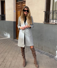 Carica l'immagine nel visualizzatore di Gallery, Abrigo Velisa (últimas 2 uds)