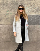 Carica l'immagine nel visualizzatore di Gallery, Abrigo Velisa (últimas 2 uds)